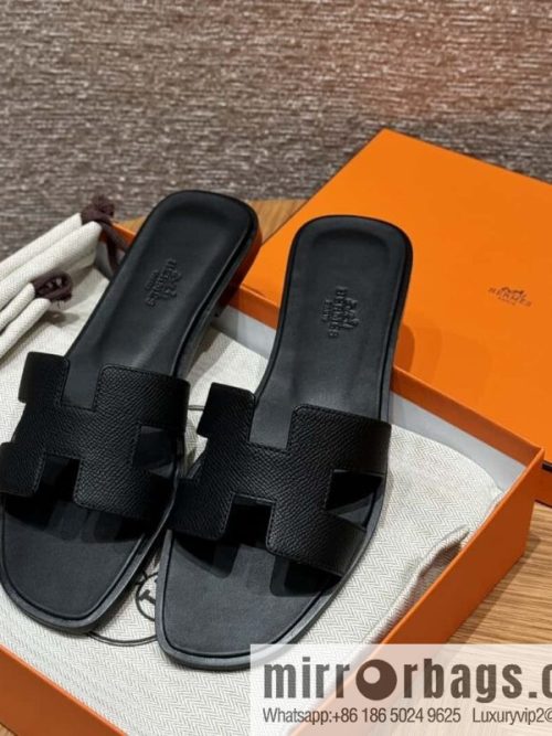 Hermès slippers