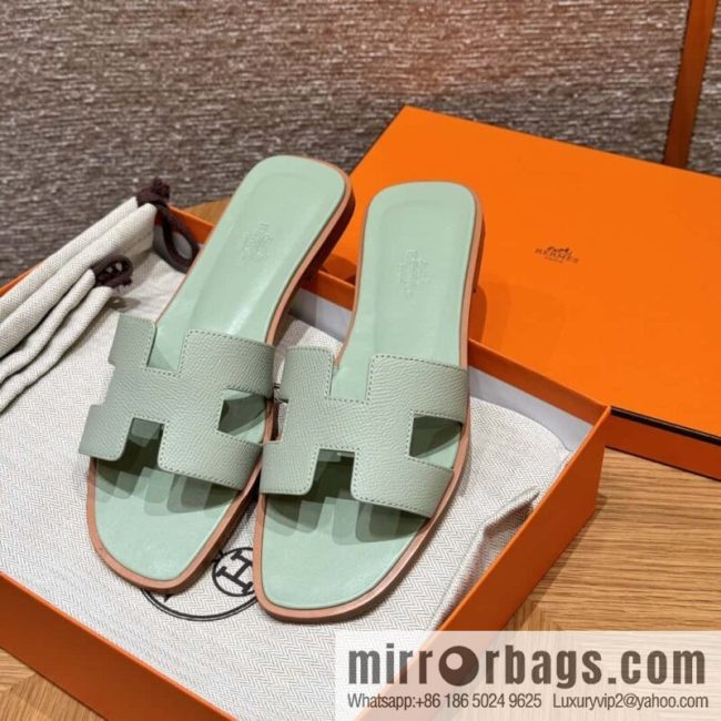 Hermès slippers