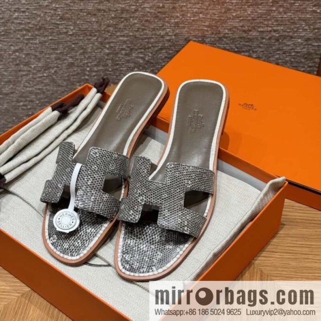 Hermès Lizard Leather Slippers