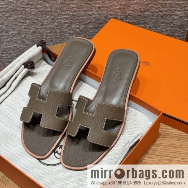 Hermès slippers