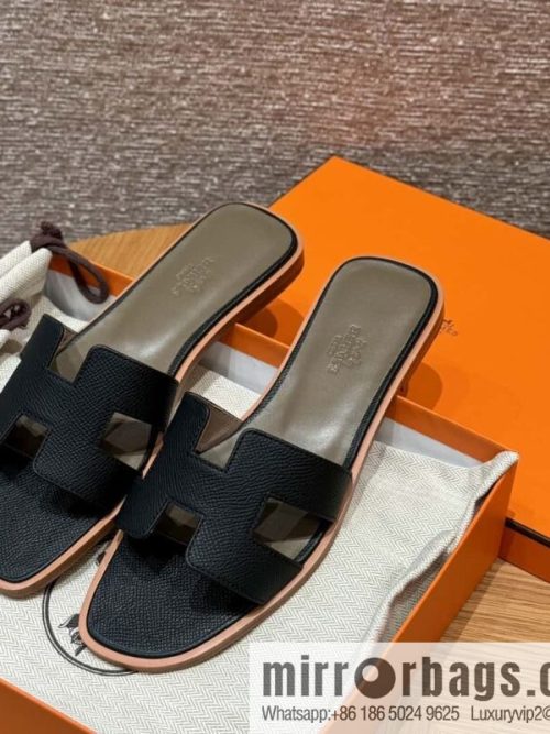 Hermès slippers