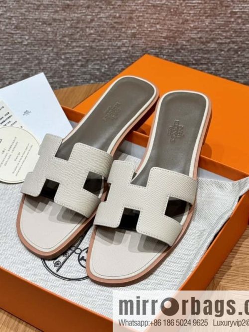 Hermès slippers