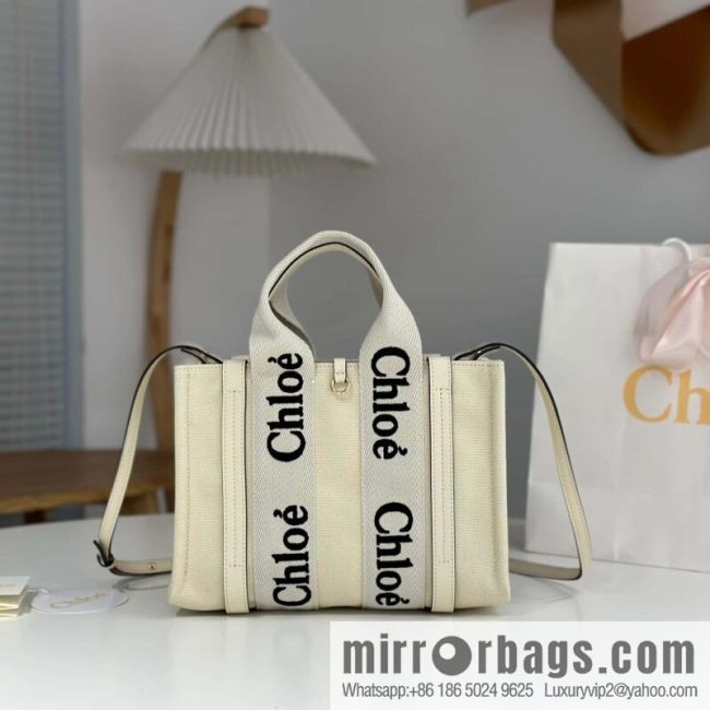 Chloe 24-year limited series new Woody tote bag, small 26CM.