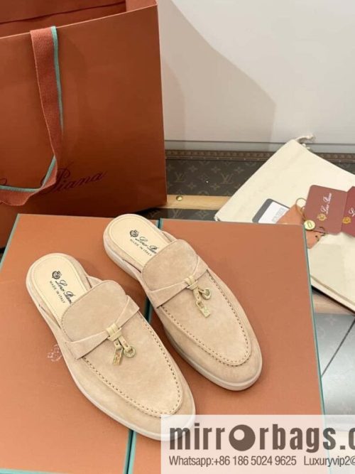 𝐋𝐨𝐫𝐨 𝐏𝐢𝐚𝐧𝐚|| a pedal of muller half shoes, sandstone