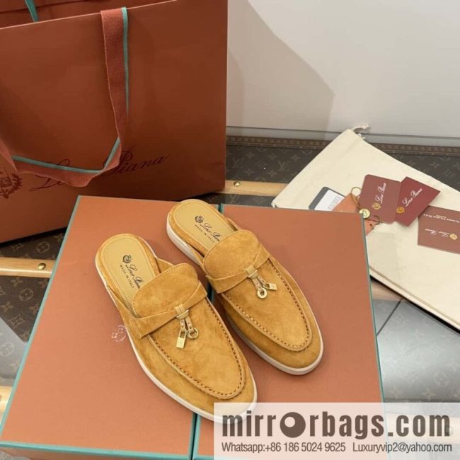 𝐋𝐨𝐫𝐨 𝐏𝐢𝐚𝐧𝐚|| Mueller half shoes, golden brown