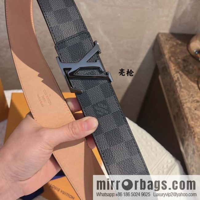 LV signature letter metal buckle belt M9808/M9608/M9610 - Image 2
