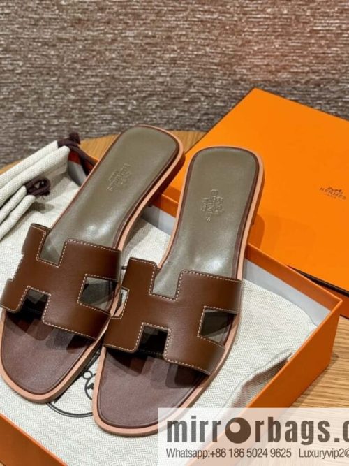 Hermès slippers