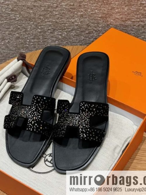 The latest diamond-faced slippers from Hermès