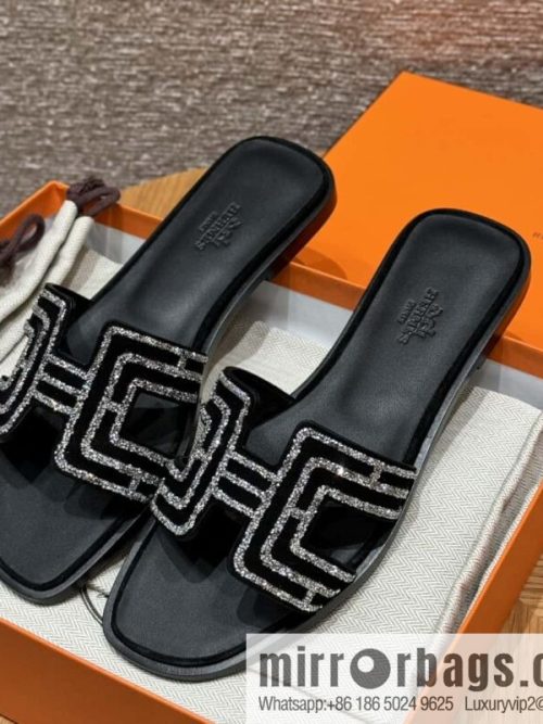 Hermès H slippers
