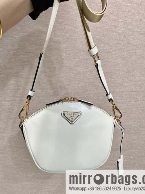PRADA 🎉 new shoulder bag 🎉 1BH212 🎉🎉 white