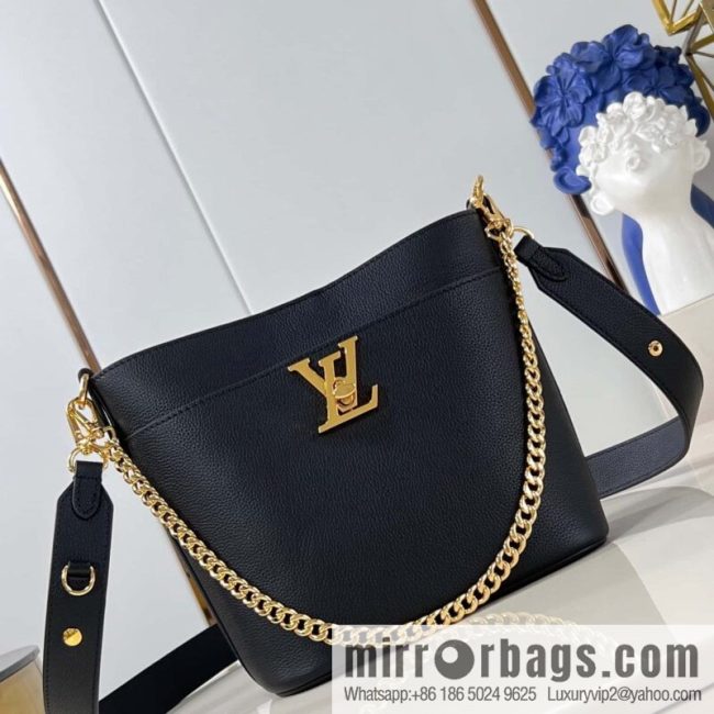 LV M24006 LOCK AND WALK BAG