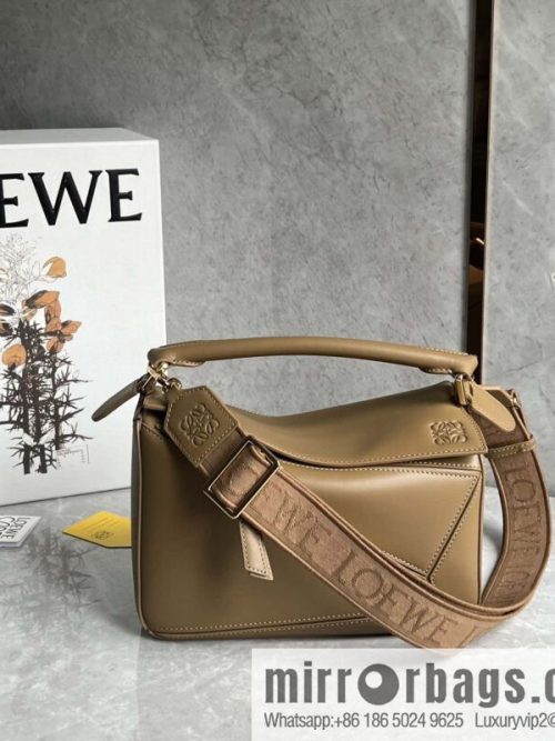 LOEWE satin leather ➕ Anagram embroidery shoulder strap puzzle geometric bag 0189 oak brown