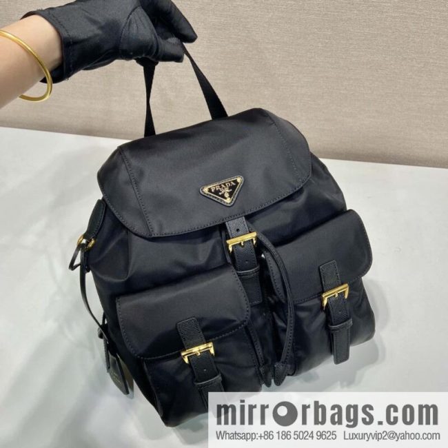 PRADA 🎉 gold buckle classic backpack 🎉 1BZ677 gold hardware