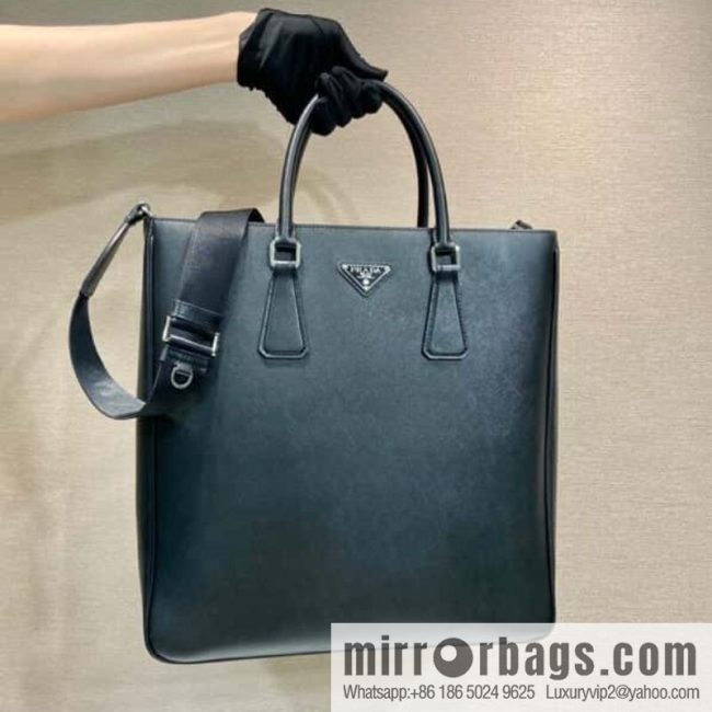 PRADA 🎉 new 🎉 2VG115 men