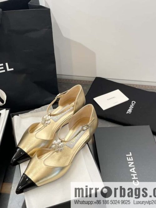 CHANEL Xiaoxiang Early Spring Camellia 🥰 Pointed Wedge Heel Single Shoes