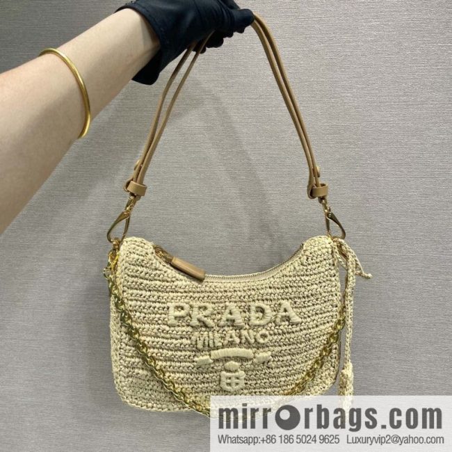 PRADA 🎉 Straw Hobo 🎉 1BC 204 B