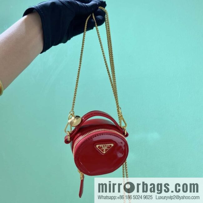 PRADA 🎉 patent leather 🎉 1NR023 🎉🎉 red