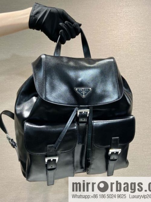 PRADA 🎉 new backpack 🎉 1BZ811B oil wax leather