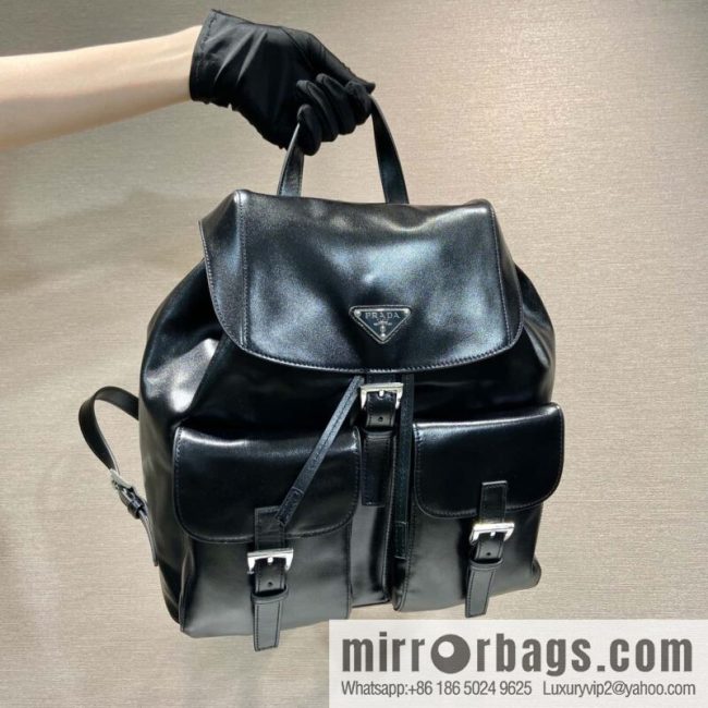 PRADA 🎉 new backpack 🎉 1BZ811B oil wax leather