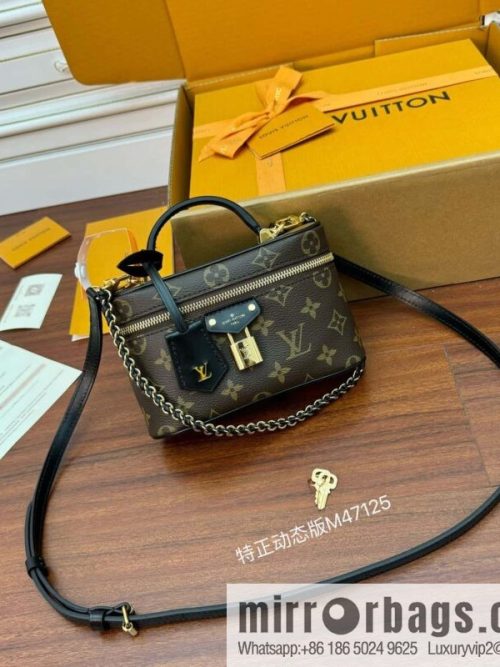 LV M47125 VANITY CHAIN POUCH