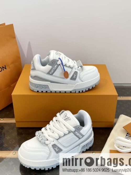 LV donkey brand 𝐭𝐫𝐚𝐢𝐧𝐞𝐫 𝐦𝐚𝐱𝐢||𝟐𝟎𝟐𝟒 latest color scheme bread \"fat Ding\" sneakers, premium gray