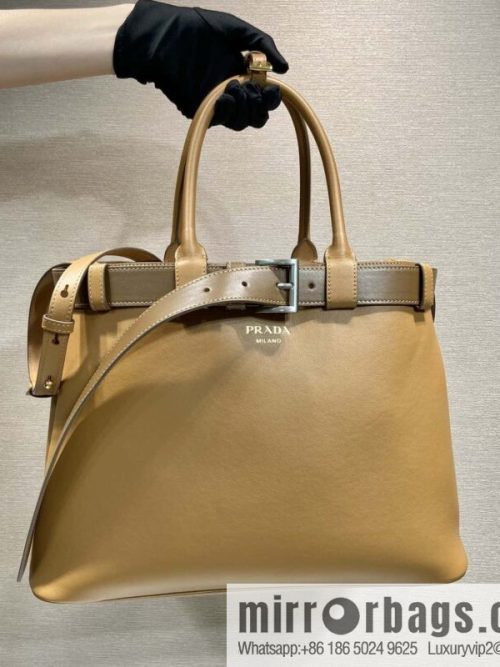 PRADA 🎉 new women\'s bag 🎉 1BA416 large