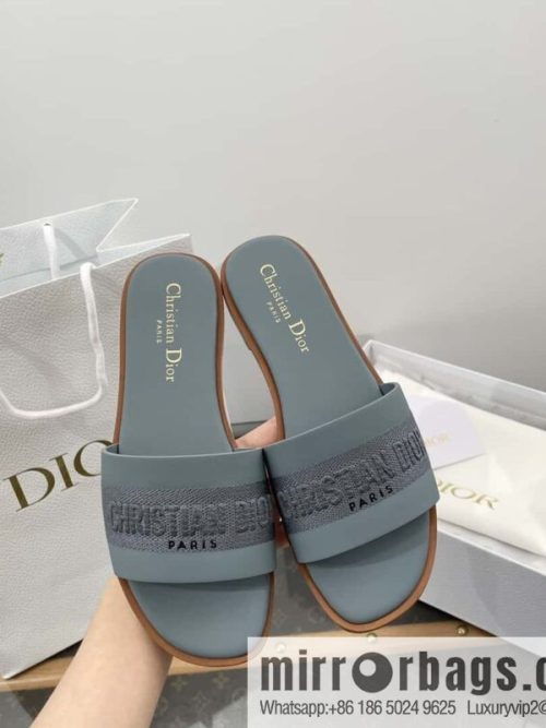 DIOR spring and summer new leather embroidered flat-bottomed slippers series