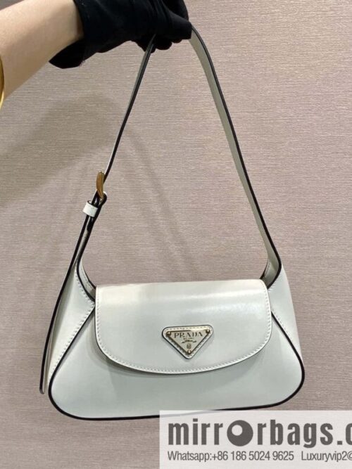 PRADA 🎉 new shoulder bag 🎉 1BD358 white