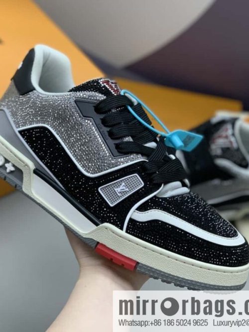 LV 🆕 men\'s sports and leisure shoes
