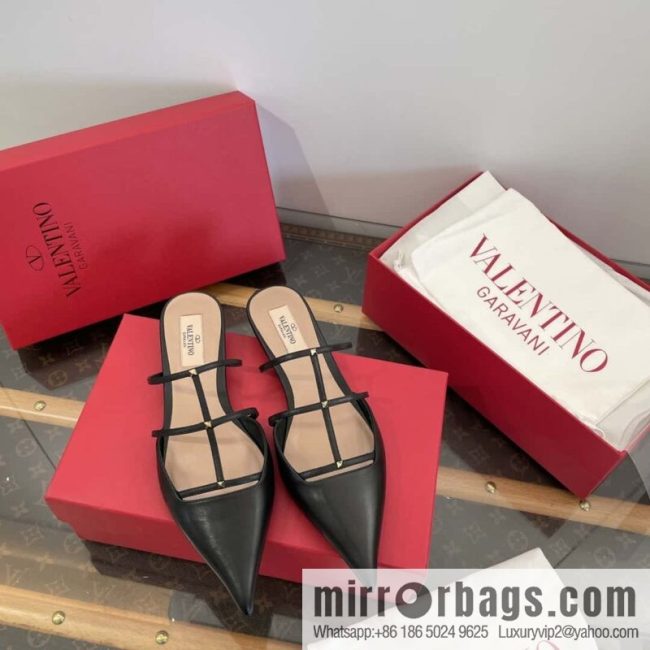 𝐕𝐚𝐥𝐞𝐧𝐭𝐢𝐧𝐨 Warren Newest pointy straps, kitten heels, muller sandals, slippers