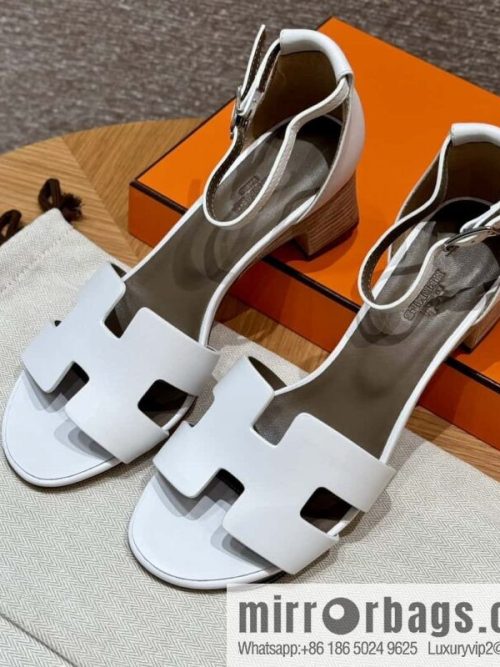 Hermès 189 strap-on sandals/Encens 50 white/01Blanc