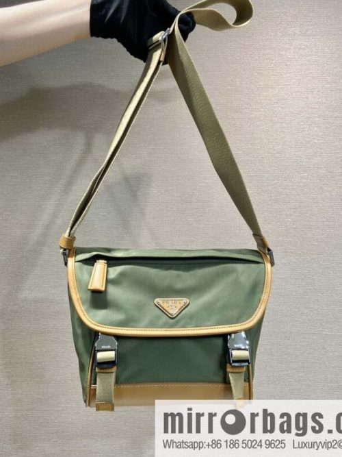 PRADA 🎉 new messenger bag 🎉🎉 2VD066S