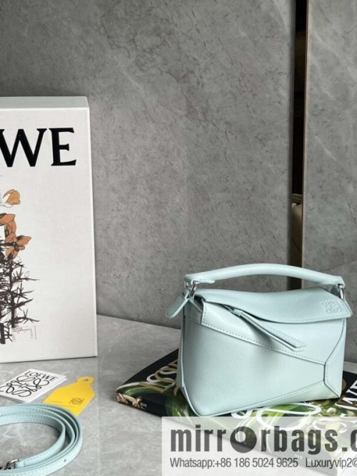 LOEWE new practice mini puzzle geometric bag 18CM 0680