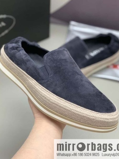 PRADA 💁🏻‍♂️ men\'s loafers