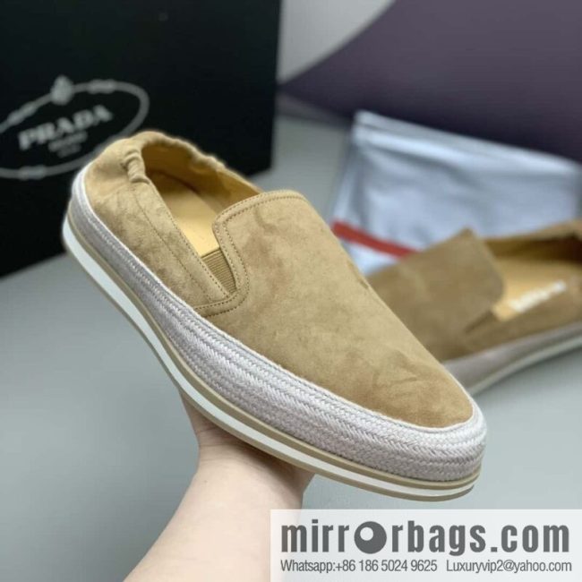 PRADA 💁🏻‍♂️ men\'s loafers