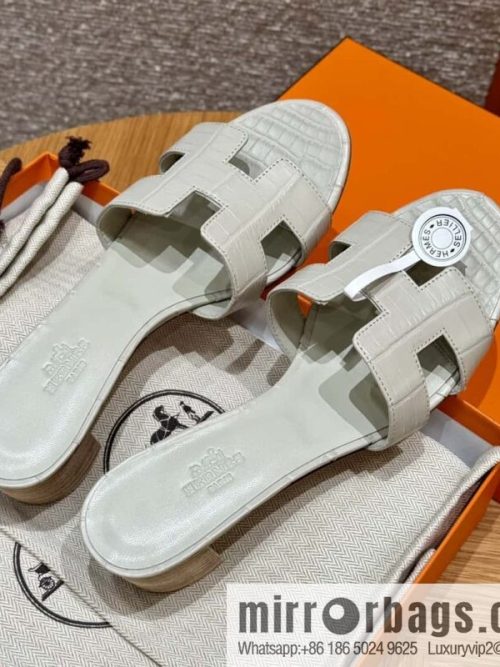 Hermès 185 Oasis High Heel Sandals 8L/Beton/Glacier White