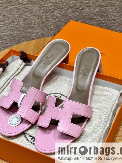 Hermès 185 Oasis high-heeled sandals, cherry blossom powder/5P/pink