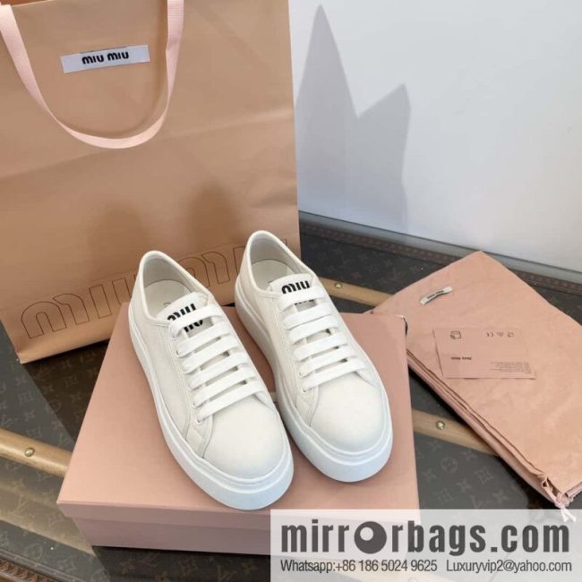𝐌𝐢𝐮𝐌𝐢𝐮||𝟐𝟎𝟐𝟒 the latest spring and summer canvas, platform sports white shoes