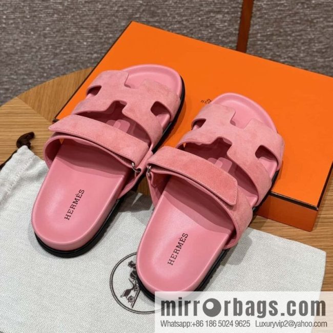 Hermès 225 CHYPRE SANDAL uncle shoes, peach pink/Peach pink