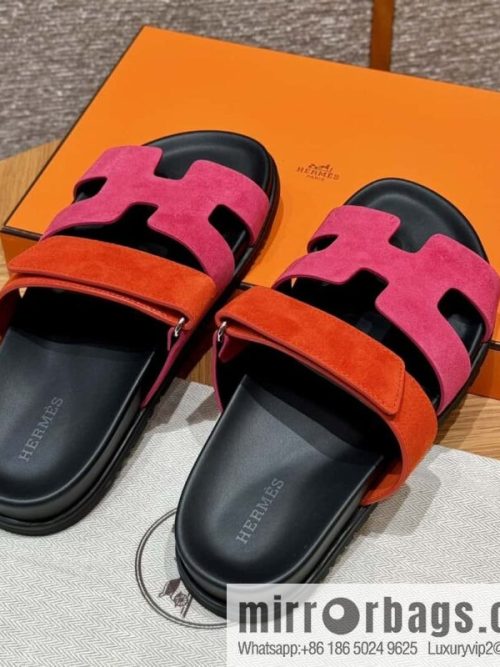 Hermès 225 CHYPRE SANDAL uncle shoes, rose red/Rose and red