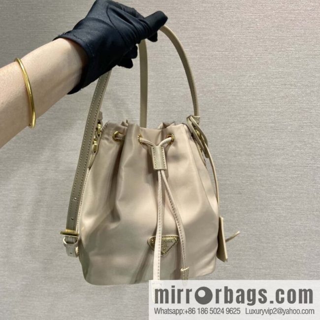 PRADA 🎉 new bucket bag 🎉 1BE067 upgraded version, milk tea color