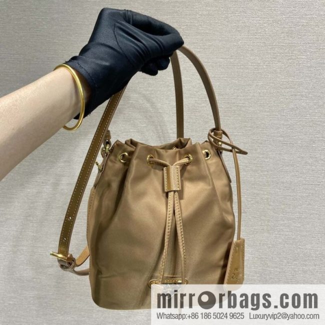PRADA 🎉 new bucket bag 🎉 1BE067 upgraded version, brown