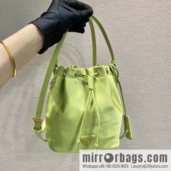 PRADA 🎉 new bucket bag 🎉 1BE067 upgraded version, green