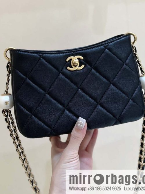 CHANEL 24S Spring/Summer Double Pearl Tangyuan Hobo AS4859