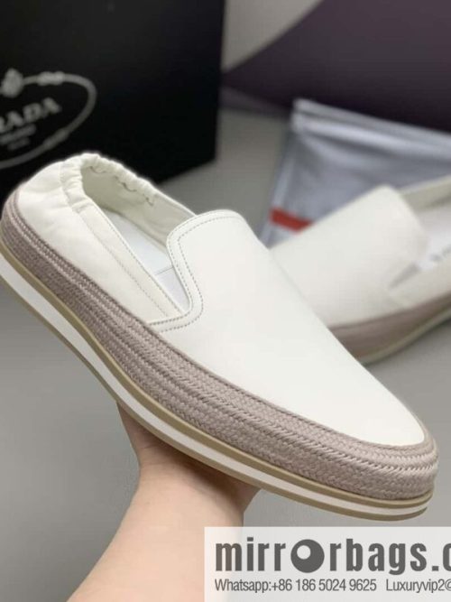 PRADA 💁🏻‍♂️ men\'s loafers