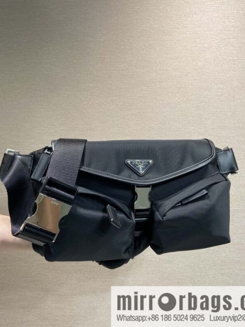 PRADA 🎉 new 🎉 2VH174 breast bag/fanny pack