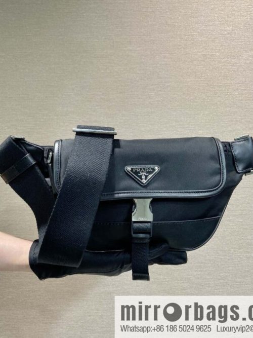 PRADA 🎉 new fanny pack 🎉 2VH176