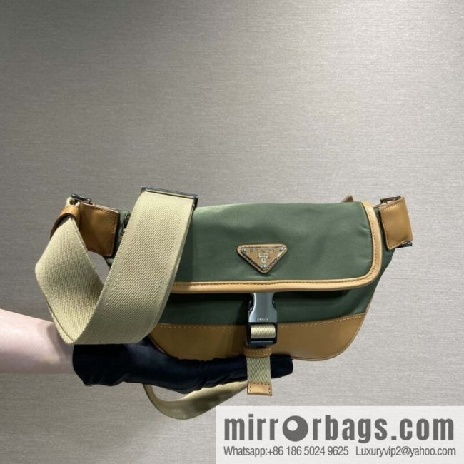 PRADA 🎉 new fanny pack 🎉 2VH176