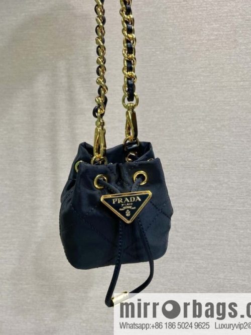 PRADA 🎉 embroidered grid small bucket 🎉 1NR016