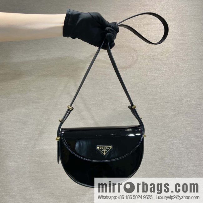 PRADA 🎉 new saddle bag 🎉 1BA349 patent leather 🎉🎉 black